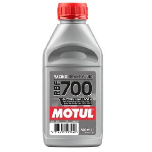 700