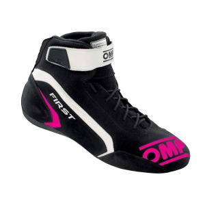 ic824_first_black_fuxia_front